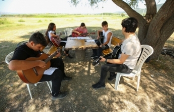 Nilüferli çocuklar sanatla iç içe